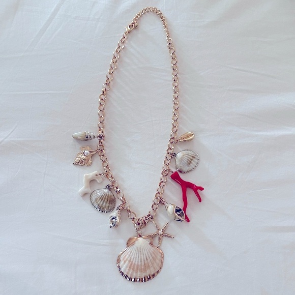 Gold Seashell Charm Necklace - Picture 1 of 2